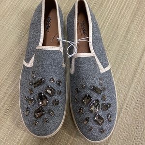 Mossimo EUC Women's Size 8.5 Gray Jewel Embellished Slip On Sneaker Shoes